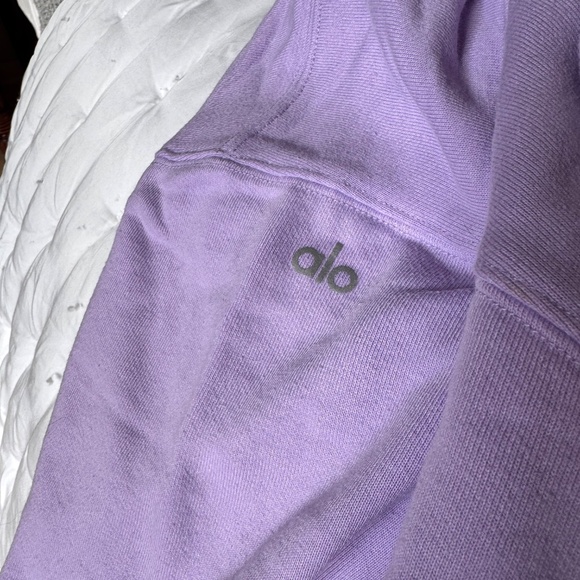 Workout Alo Yoga pants/Tank/Sweatshirt - Picture 4 of 4